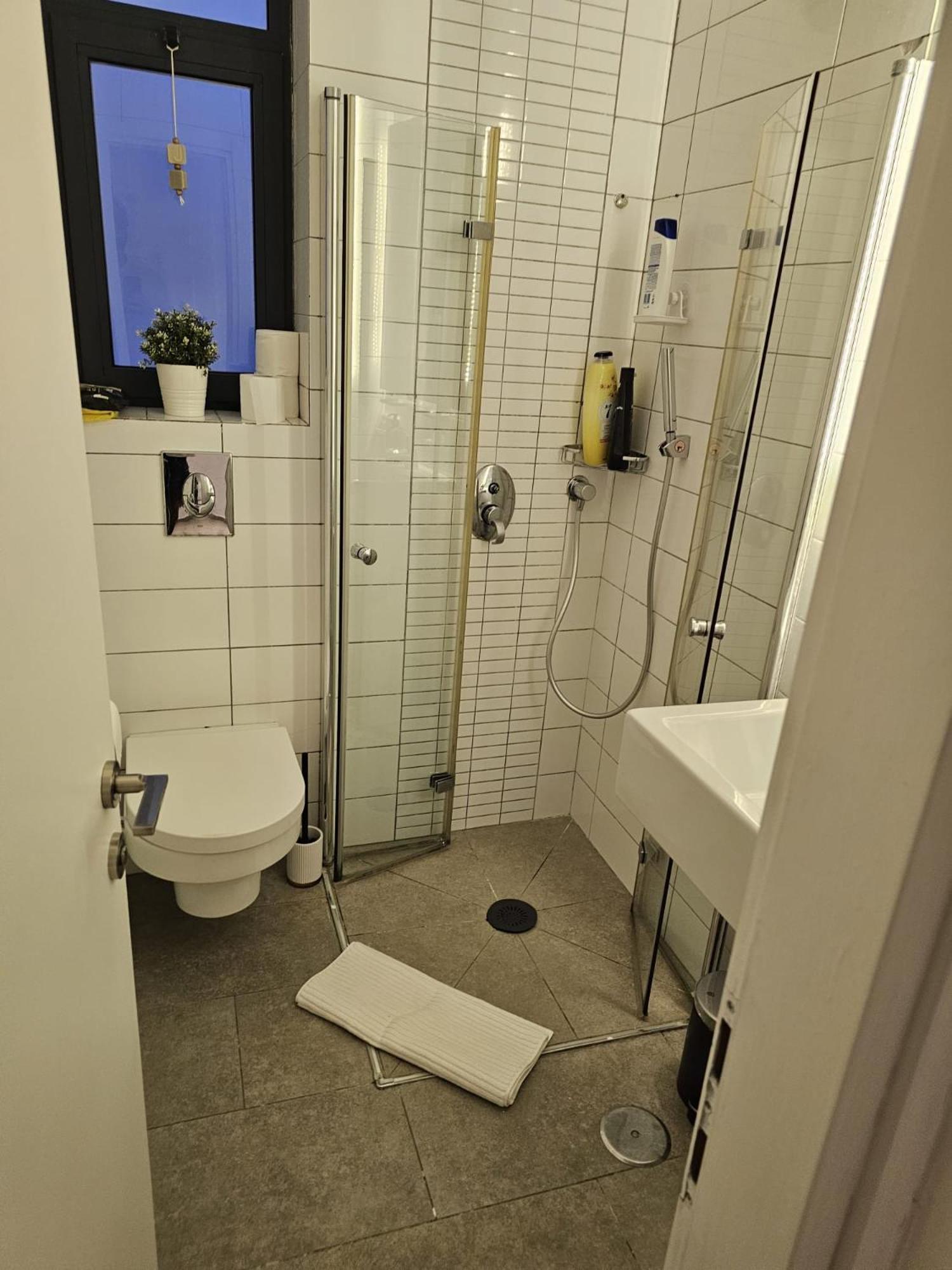 Hayarkon 24 Beach Apartment Tlv Τελ Αβίβ Εξωτερικό φωτογραφία