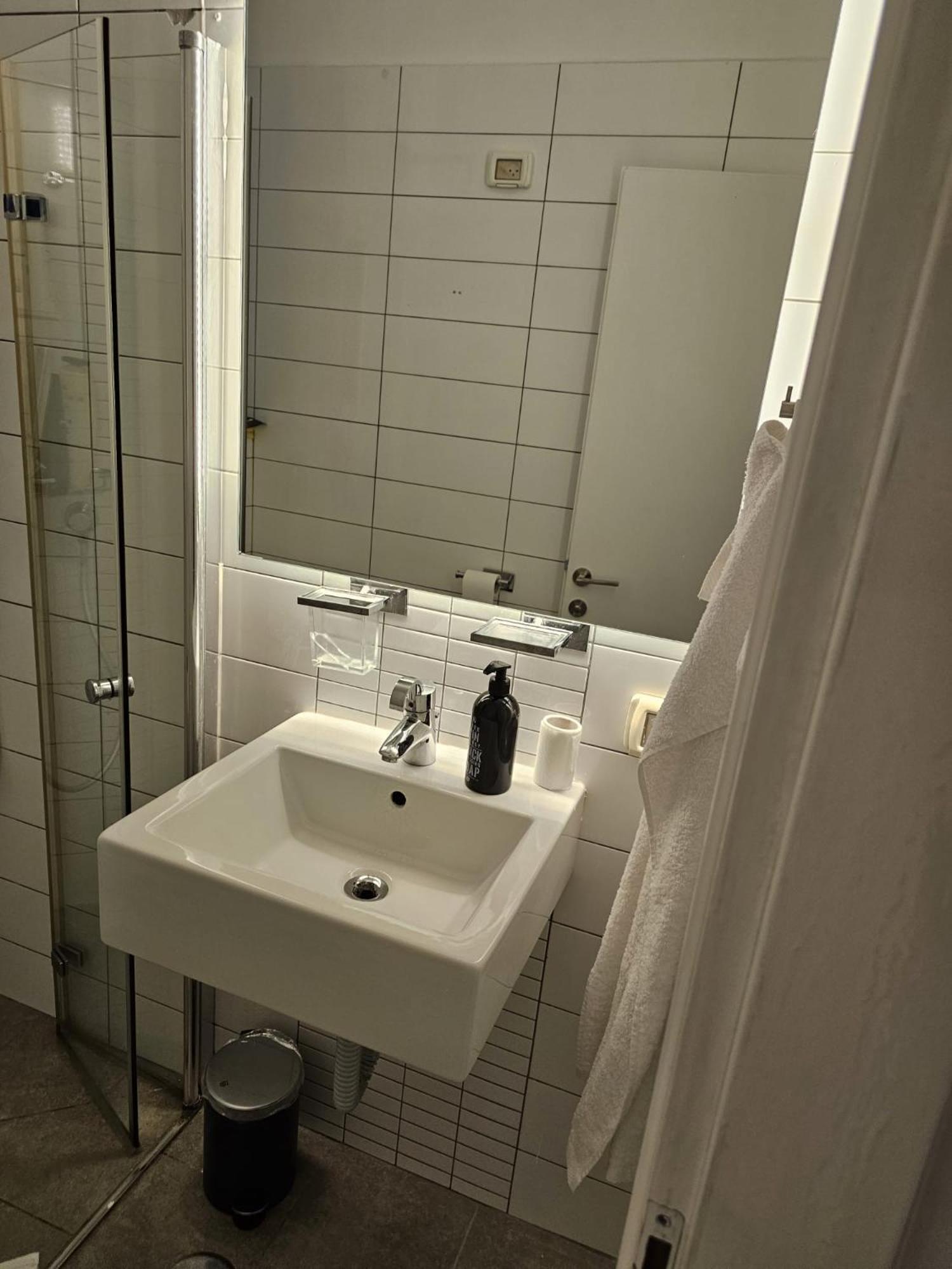 Hayarkon 24 Beach Apartment Tlv Τελ Αβίβ Εξωτερικό φωτογραφία